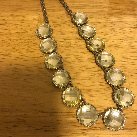 Crystal Tone - Necklace - Picture 2 of 4